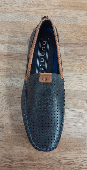 
                  
                    Bengy Slip on Shoe
                  
                